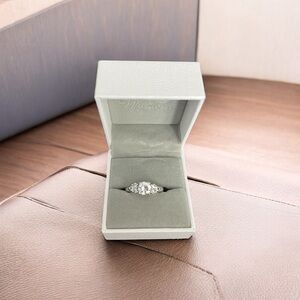 Elegant Silver Cubic Zirconia Size 7 Ring